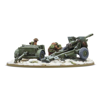 25 pdr anti-tank gun with British infantry (winter) crew